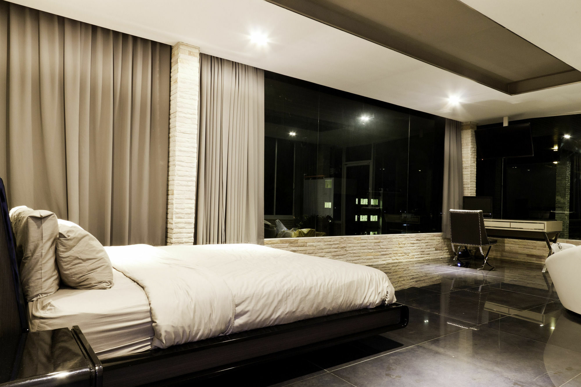 The Promenade Villa By Holiplanet Rawai Luaran gambar